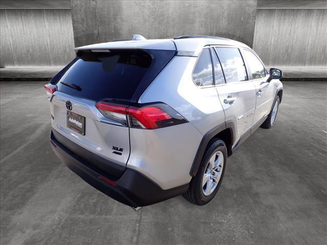 2019 toyota rav4 xle