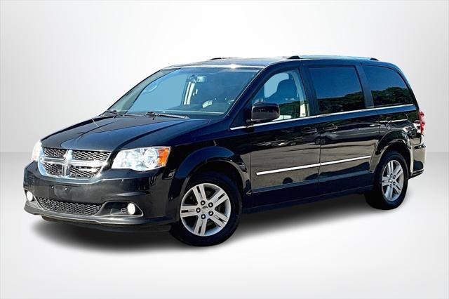 2016 dodge grand caravan crew