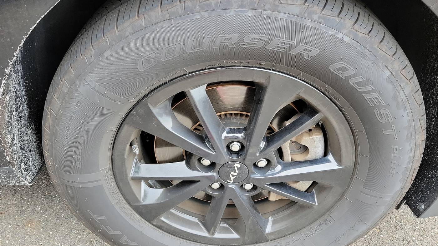 2022 kia carnival lx