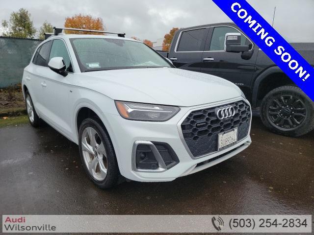 2022 audi q5 45 s line premium plus