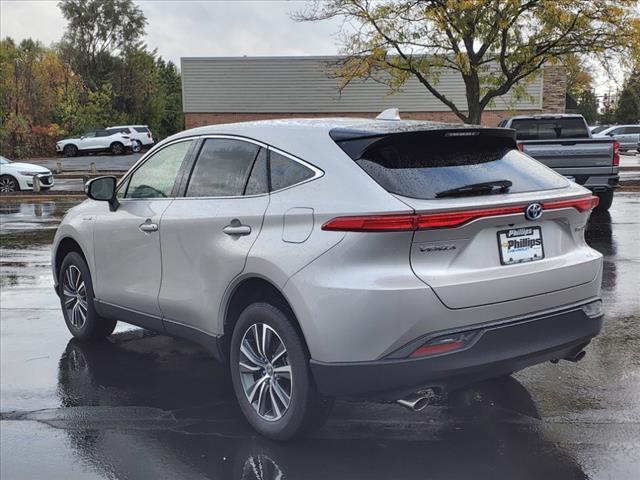 2021 toyota venza le