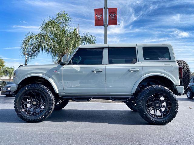 2023 ford bronco black diamond