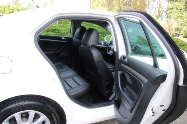2010 volkswagen jetta limited edition