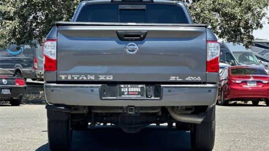 2018 nissan titan xd sl