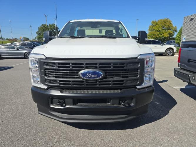 new 2024 ford super duty f-350 srw xl 4wd reg cab 8 box 4wd reg cab 8 box