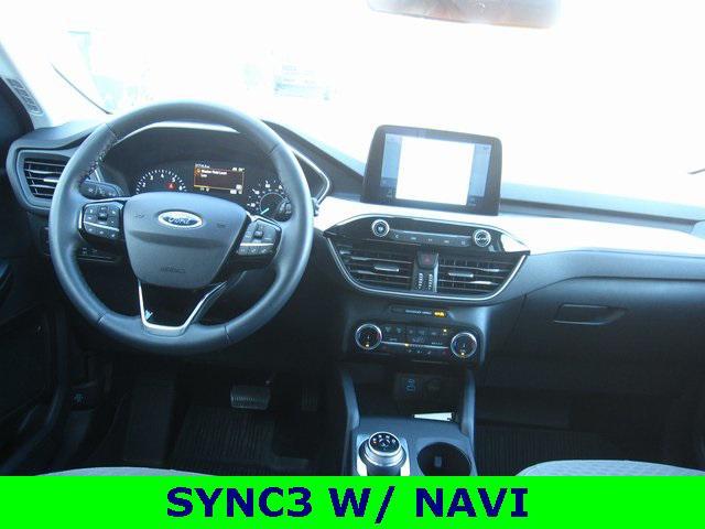2022 ford escape se