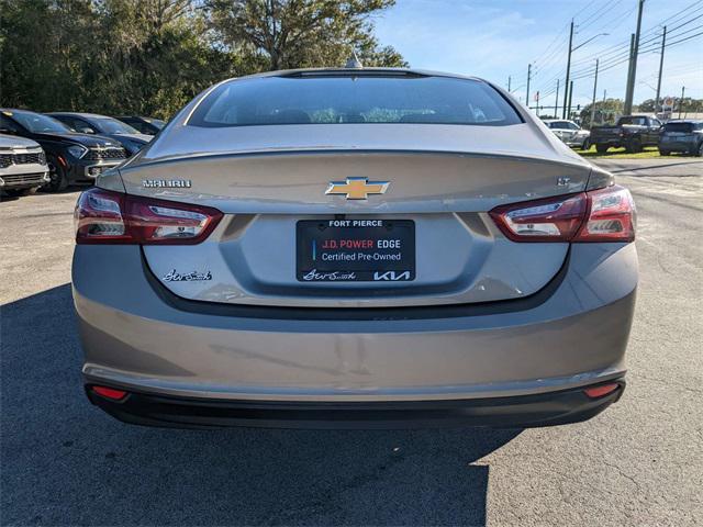 2022 chevrolet malibu fwd lt