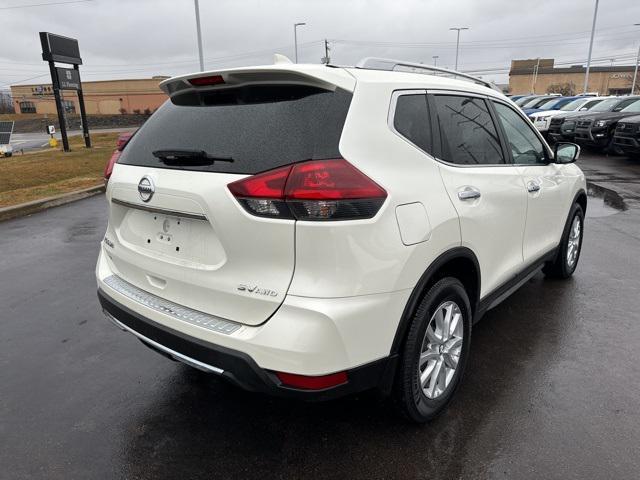 2018 nissan rogue sv