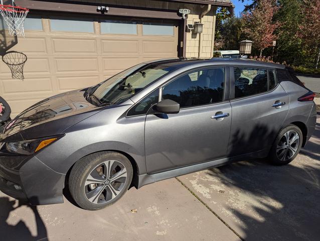 2020 nissan leaf sv