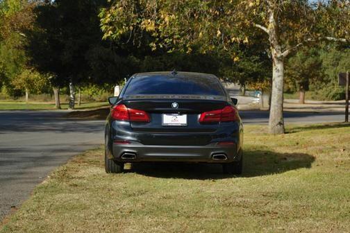 2019 bmw 530