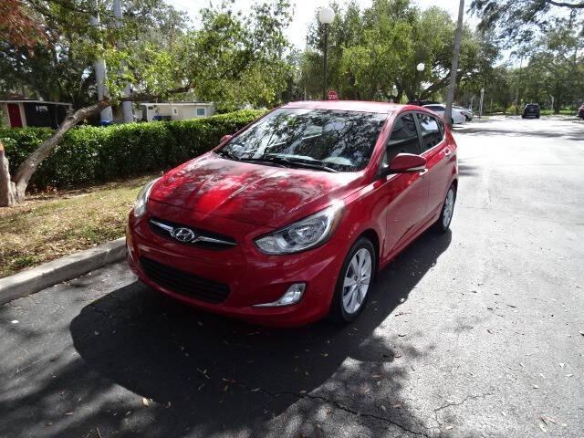 2013 hyundai accent se