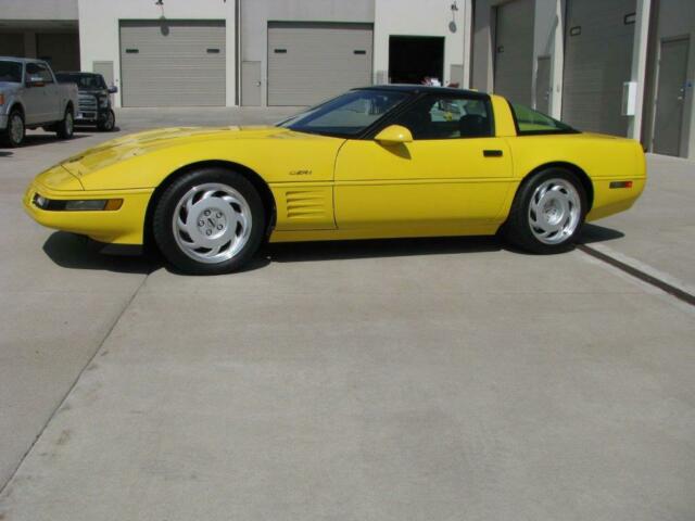 1992 chevrolet corvette zr1 -collector condition- award winner - only 502 built!
