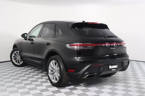 2024 porsche macan