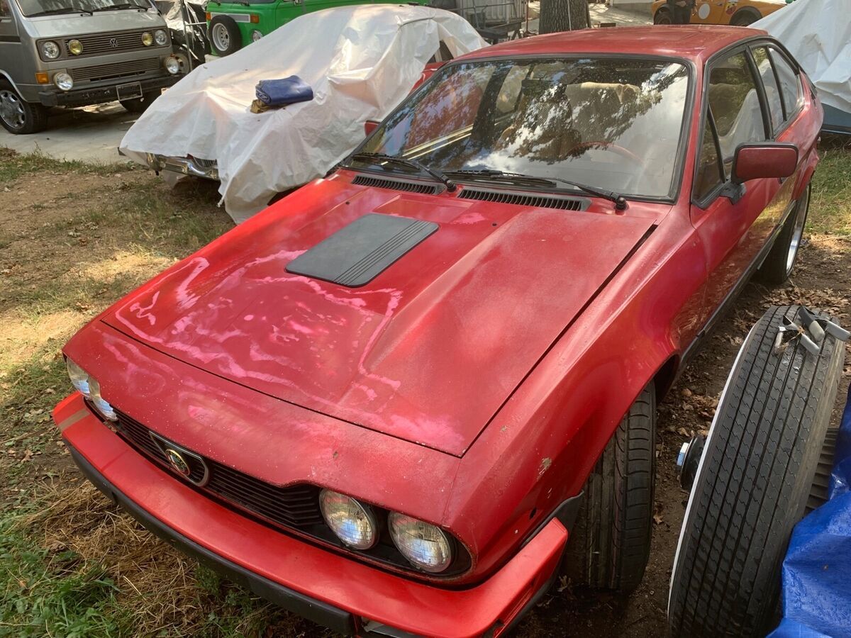 1983 alfa romeo gtv-6 sedan red rwd manual v6 2.5