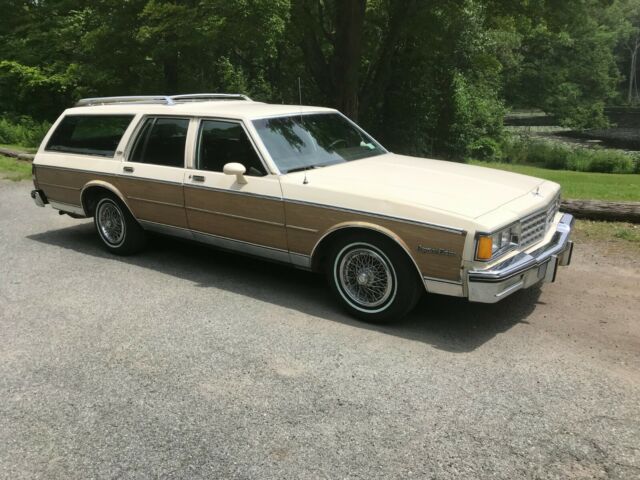 1984 chevrolet caprice classic estate wagon woody station wagon loaded