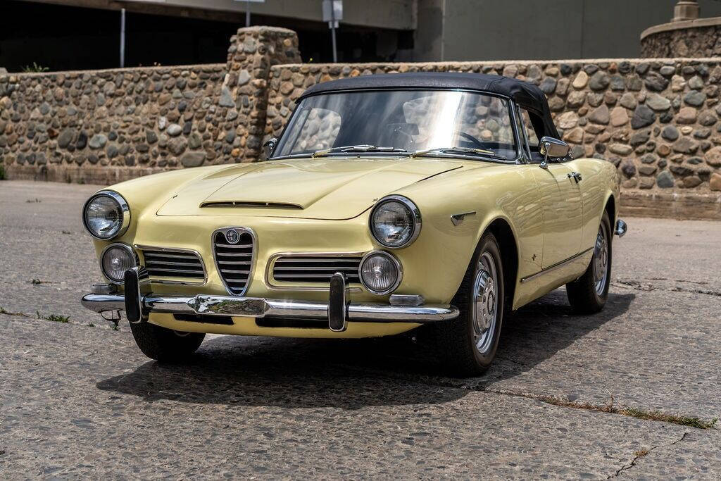 1965 alfa romeo 2600 spider
