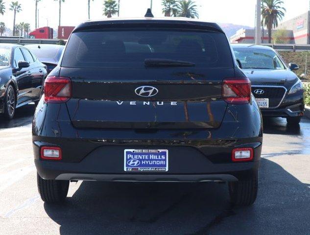 2022 hyundai venue se