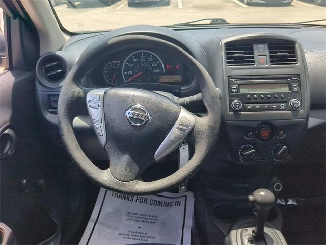2017 nissan versa 1.6 s+