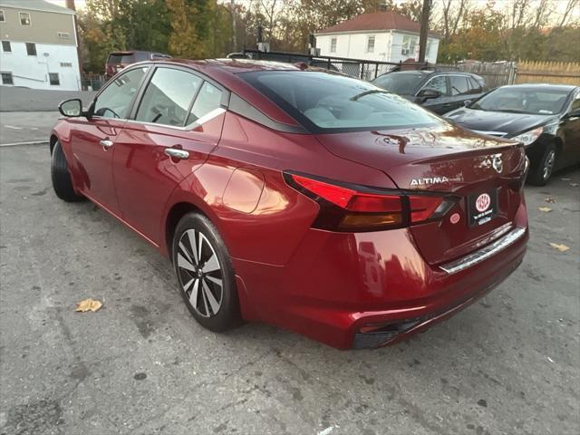2021 nissan altima 2.5 sv