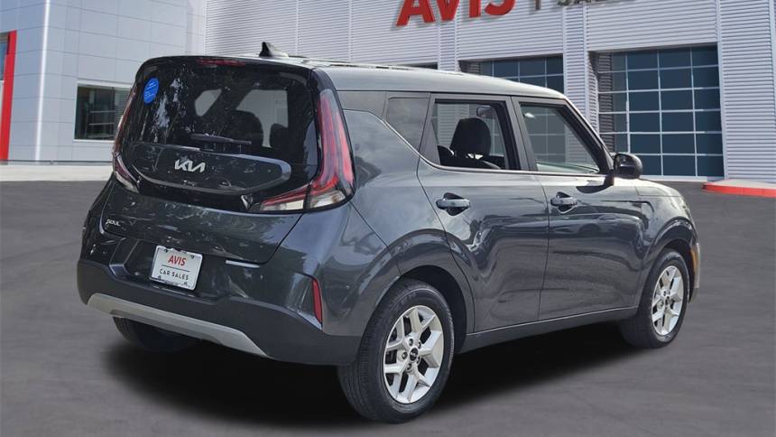2024 kia soul lx
