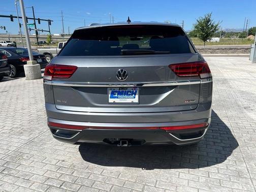 2022 volkswagen atlas cross sport in saint paul, minnesota