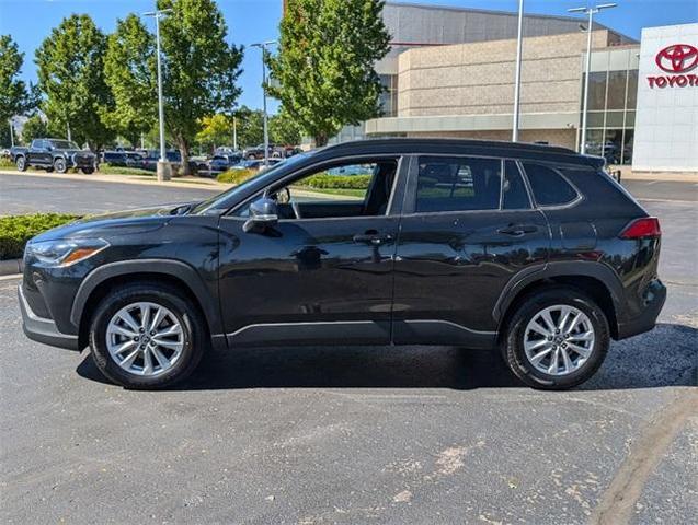 2022 toyota corolla cross le