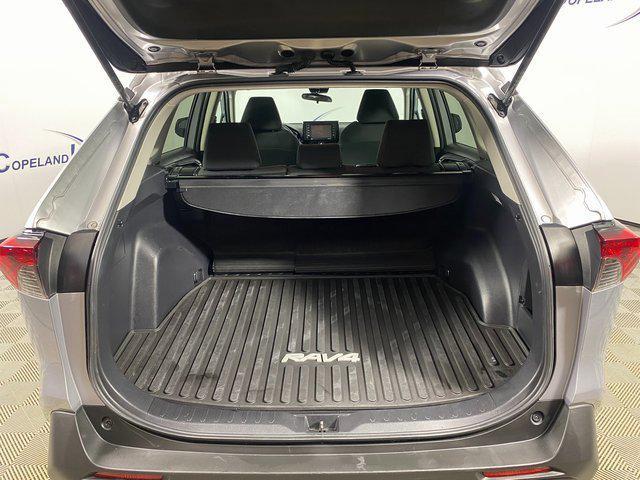 2021 toyota rav4 hybrid le
