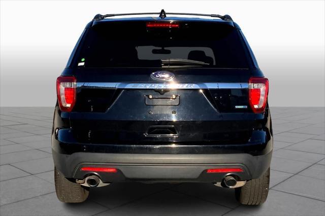 2017 ford explorer base