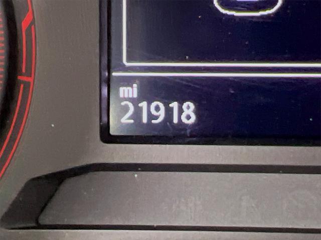 2019 volkswagen jetta 1.4t r-line