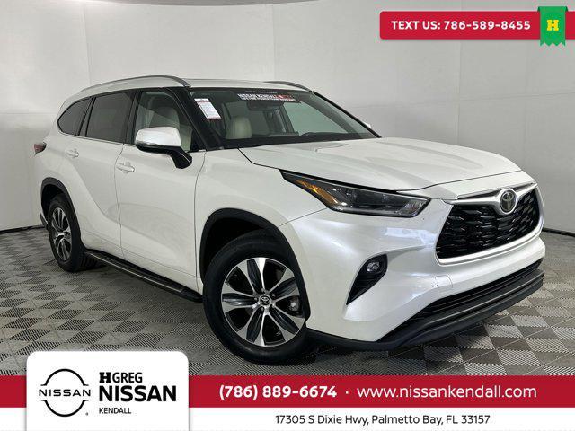 2021 toyota highlander xle