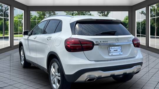 2020 Mercedes-Benz GLA