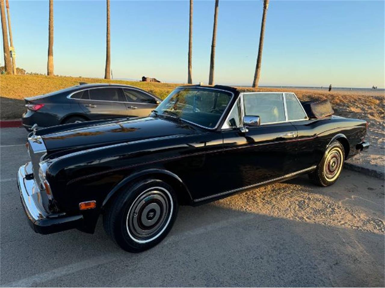 1983 rolls-royce corniche