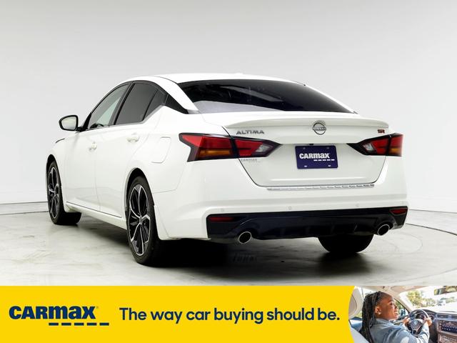 2023 nissan altima sr
