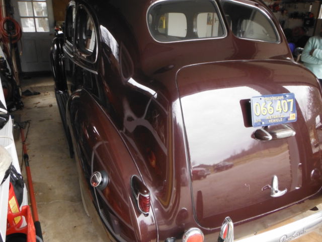 1940 packard 160 sedan