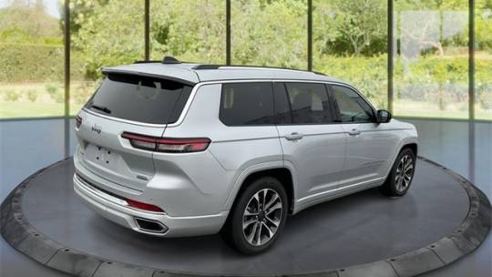 2023 jeep grand cherokee l overland