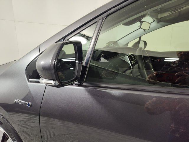 2018 toyota prius four