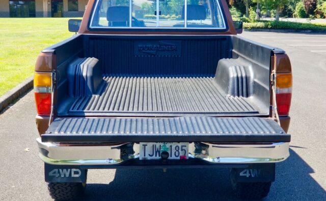 1986 toyota 4x4 hilux pickup xtra-cab sr5 22re efi 4cyl 5-speed!