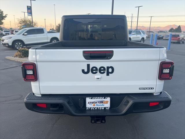 2020 jeep gladiator sport s