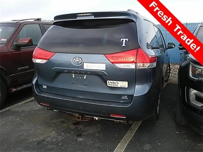 2013 toyota sienna le 7-passenger awd le 7-passenger 4dr mini-van for sale in manchester, new hampshire