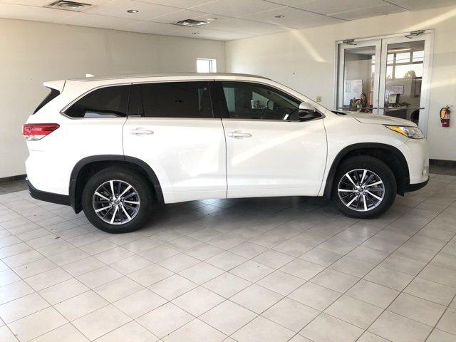 used 2017 toyota highlander xle hutchinson, ks 67502 for sale in hutchinson, kansas