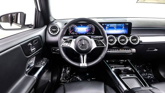 2025 Mercedes-Benz GLB