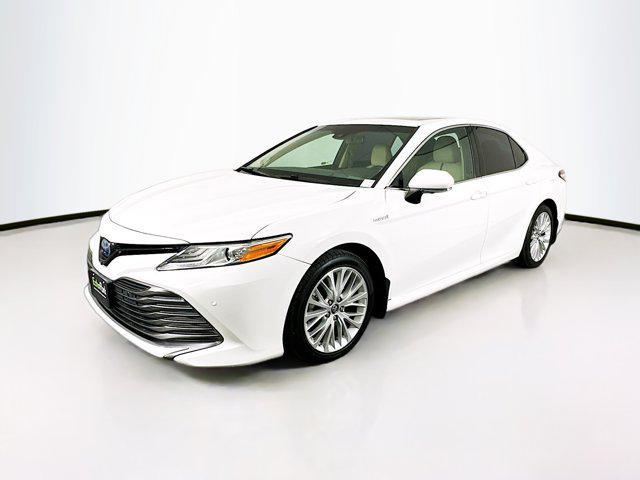 2018 toyota camry hybrid xle
