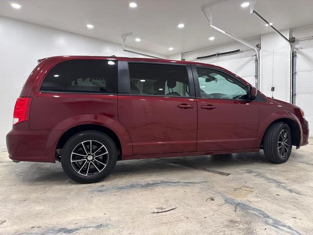 2019 dodge grand caravan gt