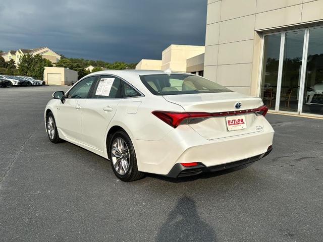 2019 toyota avalon hybrid xle