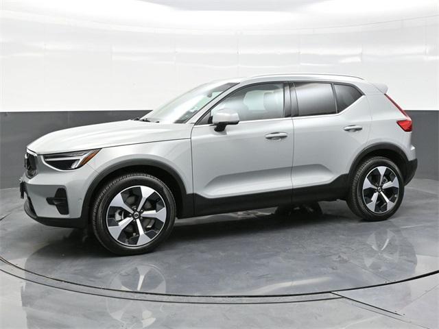 2024 volvo xc40 b5 plus bright