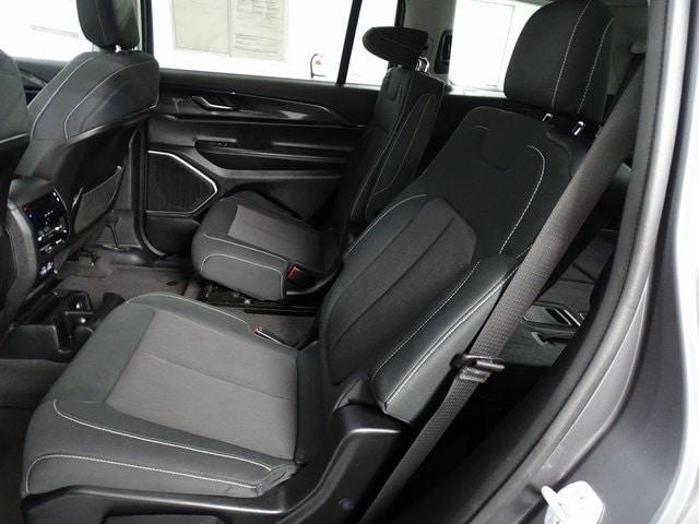 2021 jeep grand cherokee l laredo