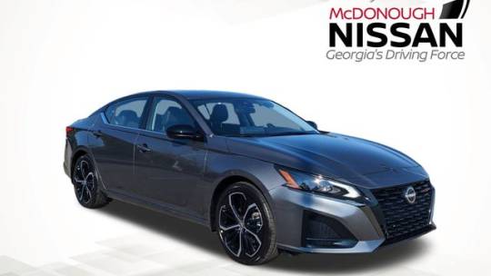 2025 Nissan Altima sr premium package