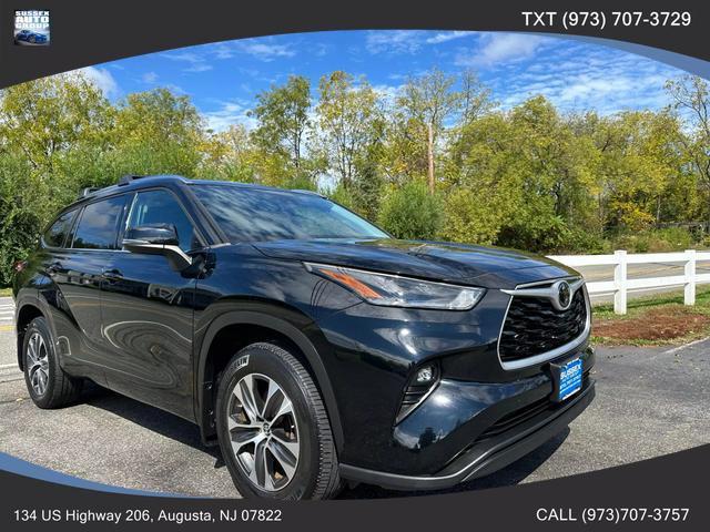 2021 toyota highlander xle