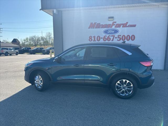 2020 ford escape se
