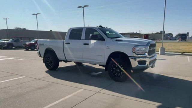 2022 ram 2500 tradesman crew cab 4x4 6'4" box